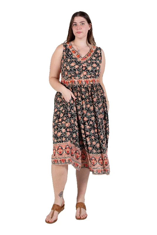 V-Neckline Empire Waist Border Print Dress - Plus Size Plus Size Tunic