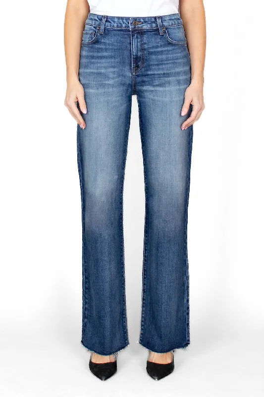 Katie Jean In Calypso