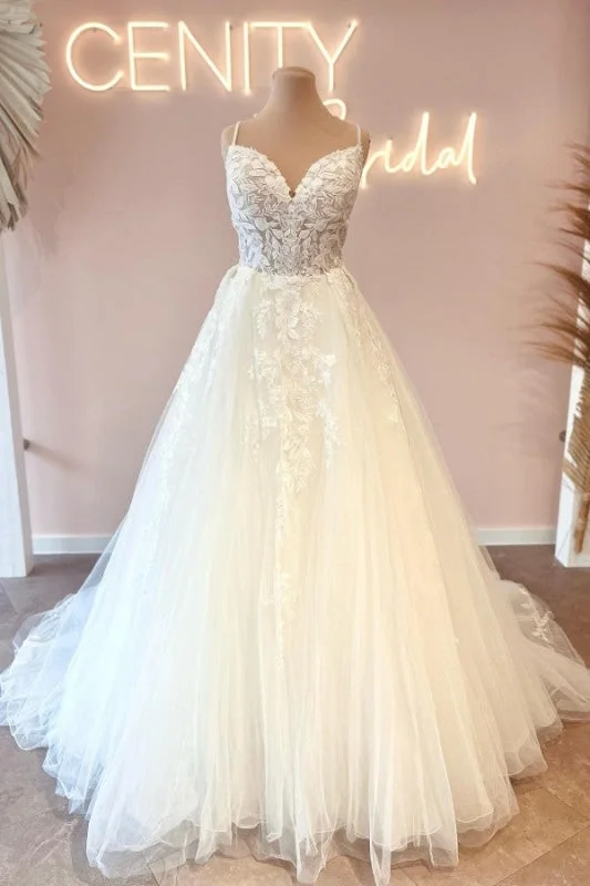 A-Line Spaghetti Straps Sweetheart Tulle Wedding Dress Full Skirt Wedding