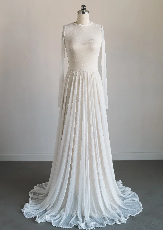 Bernadette Sample (size XS) Beautiful Bridal Gown
