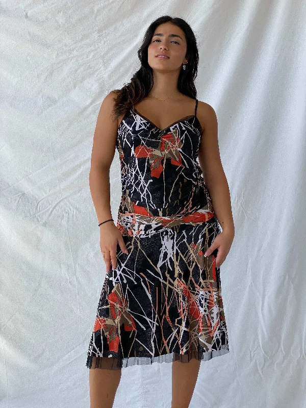 Vintage Handmade Shimmery Black Abstract Line Print Midi Dress - L Best midi dresses for tall women Vintage Handmade Shimmery Black Abstract Line Print Midi Dress - L Best midi dresses for tall women