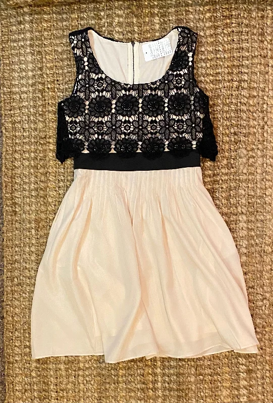 Black & Cream Crochet Dress Plus size unclassified dresses