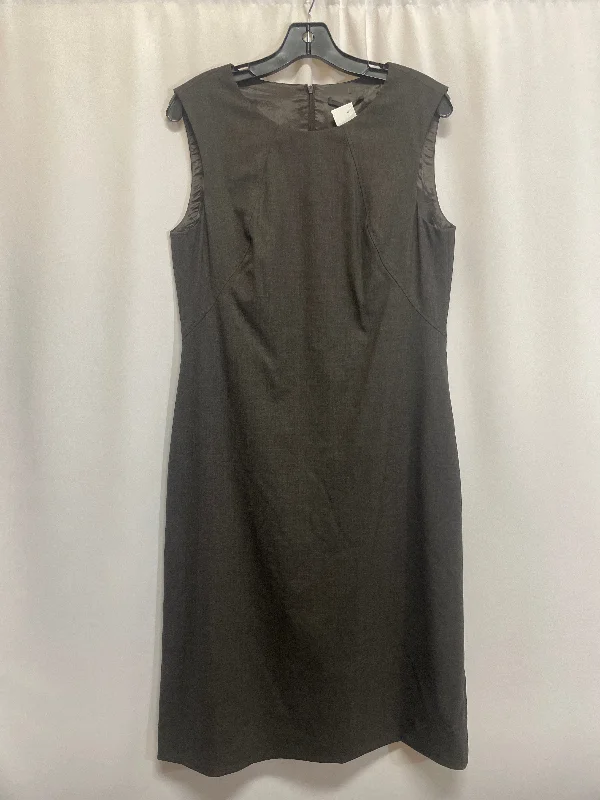 Dress Designer By Hugo Boss In Grey, Size: M Minimalist unclassified dresses