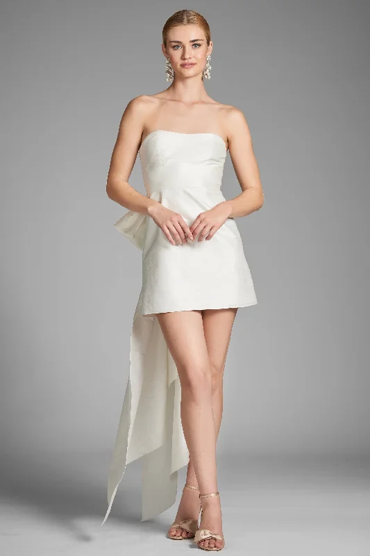 Kaia Dress - Ivory Flowy unclassified dresses